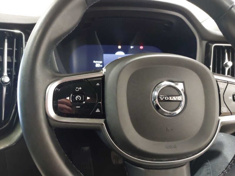 Used Volvo XC60 2023 for sale - 77509269: Photo 10
