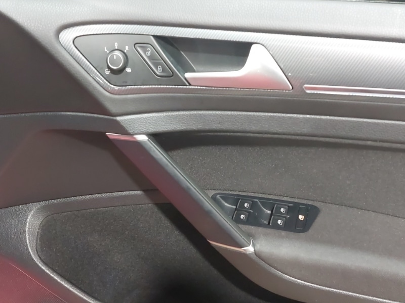 Used Volkswagen Golf 2019 for sale - 77149843: Photo 18