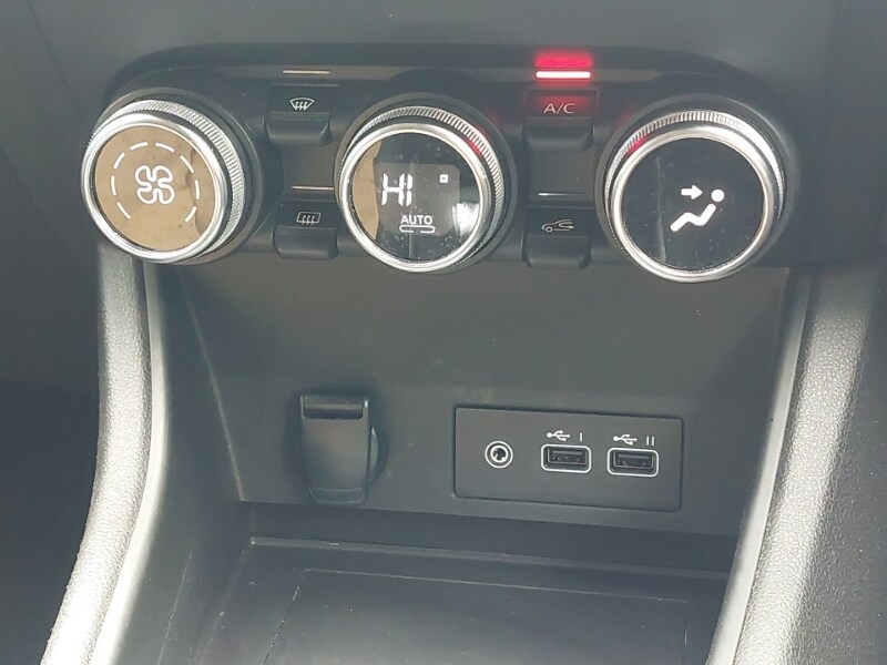 Used Renault Captur 2023 for sale - 77716692: Photo 18