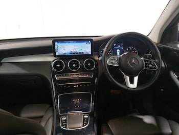 Used Mercedes-Benz GLC 2019 for sale - 77815572: Photo