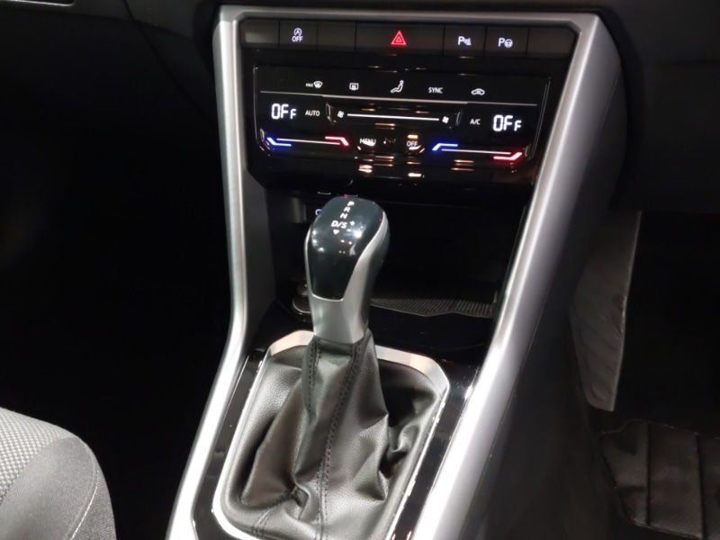 Used Volkswagen T-Roc 2023 for sale - 77767560: Photo 16