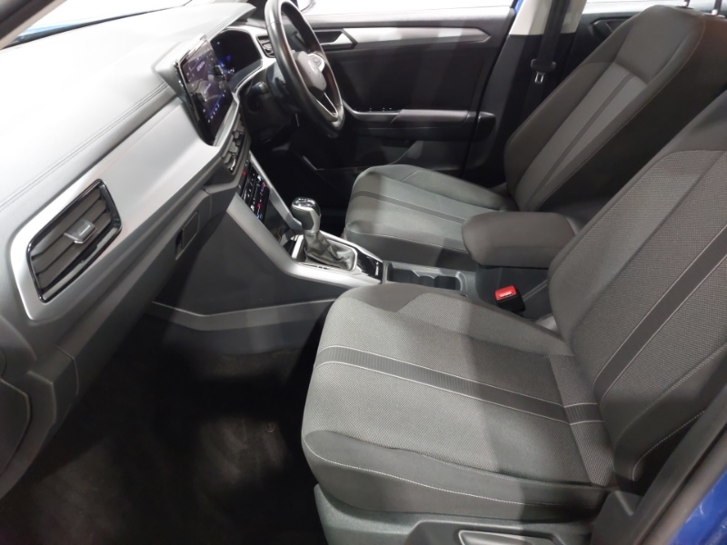 Used Volkswagen T-Roc 2023 for sale - 77767560: Photo 5