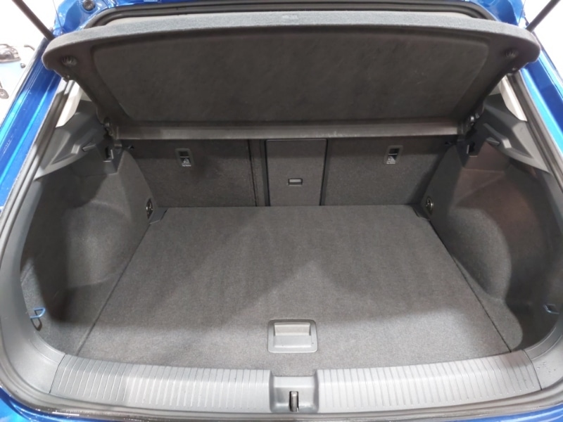 Used Volkswagen T-Roc 2023 for sale - 77767560: Photo 8