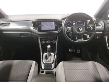 Used Volkswagen T-Roc 2021 for sale - 76066808: Photo 2