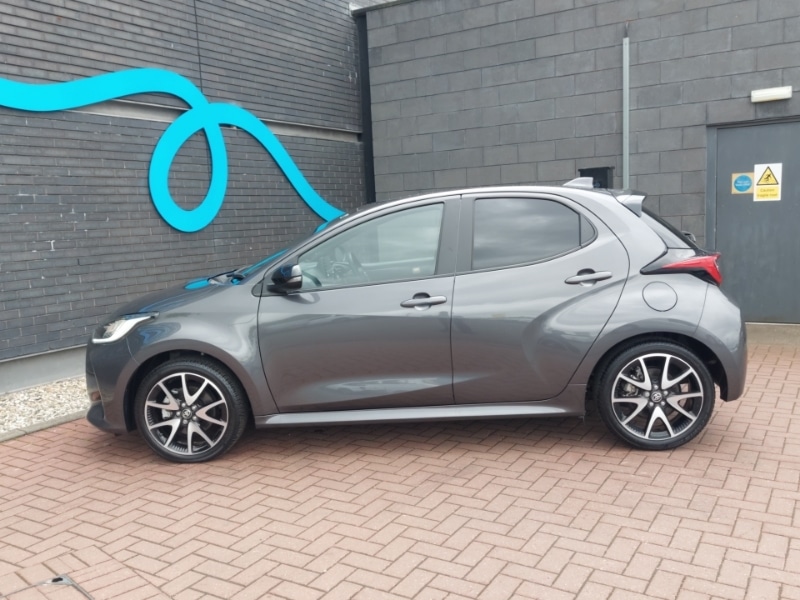 Used Toyota Yaris 2022 for sale - 77656775: Photo 4