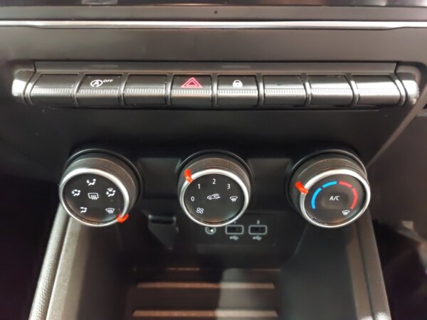 Used Renault Clio 2020 for sale - 76213127: Photo 17