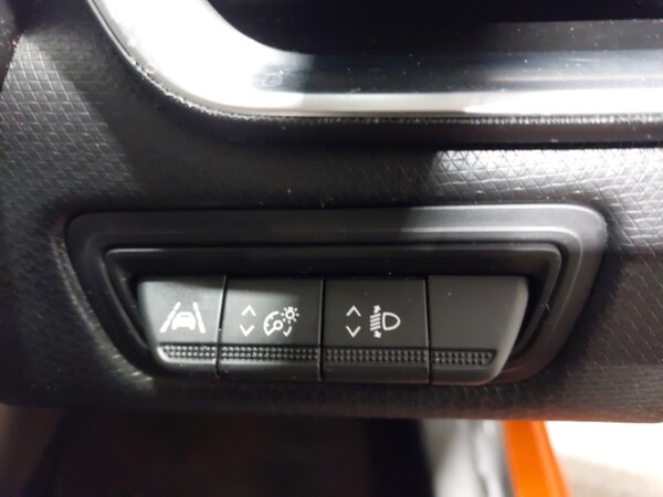 Used Renault Clio 2020 for sale - 76213127: Photo 19