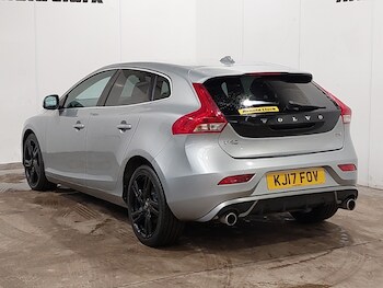 Used Volvo V40 2017 for sale - 78290750: Photo