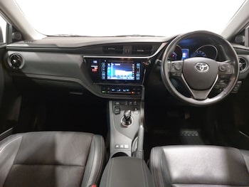 Used Toyota Auris 2018 for sale - 79195278: Photo