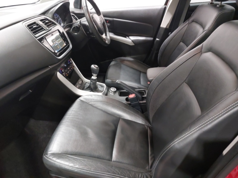 Used Suzuki SX4 S-Cross 2017 for sale - 77933538: Photo 5