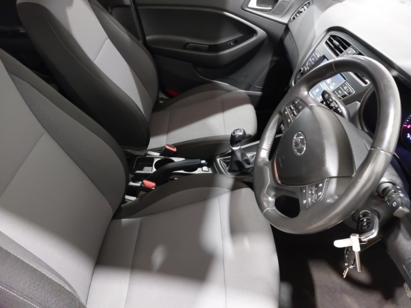 Used Hyundai i20 2019 for sale - 77070298: Photo 19