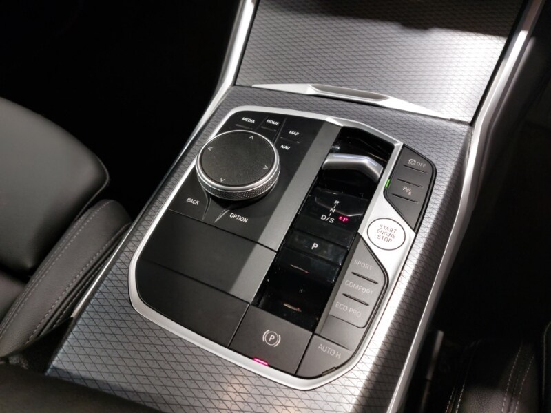 Used BMW 3 Series 2024 for sale - 78079855: Photo 16