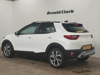 Used Kia Stonic 2023 for sale - 78905684: Photo