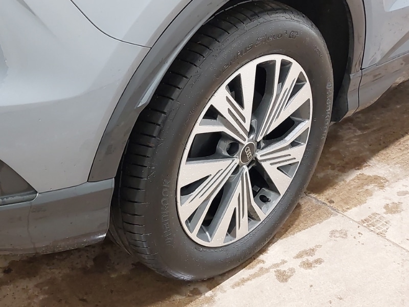 Used Audi Q4 e-tron 2025 for sale - 77536522: Photo 17