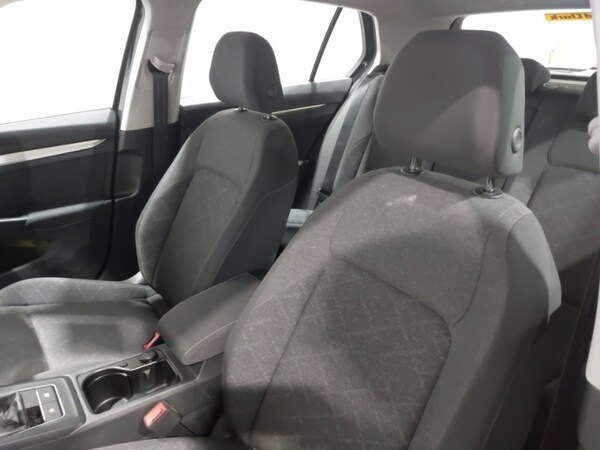 Used Volkswagen Golf 2021 for sale - 76183504: Photo 5