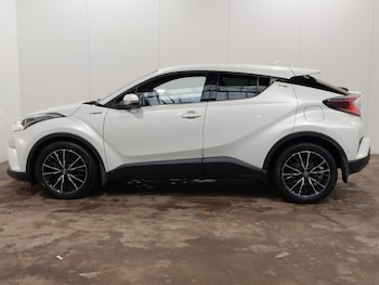 Used Toyota C-HR 2019 for sale - 75518582: Photo