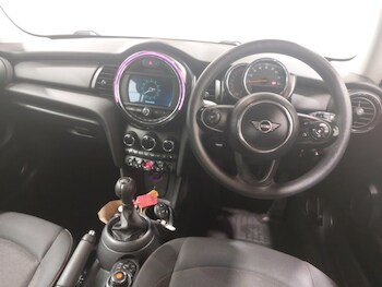 Used MINI Hatch 2019 for sale - 78441639: Photo