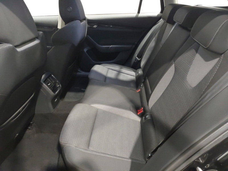 Used Skoda Octavia 2021 for sale - 76669579: Photo 6