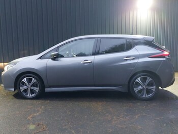 Used Nissan Leaf 2020 for sale - 77289880: Photo