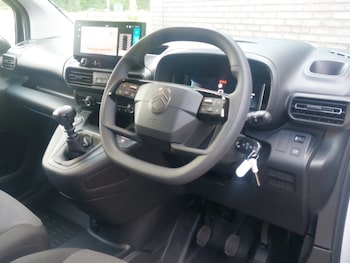 Used Citroen Berlingo 2024 for sale - 76687655: Photo