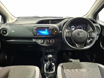 Used Toyota Yaris 2020 for sale - 79707482: Photo