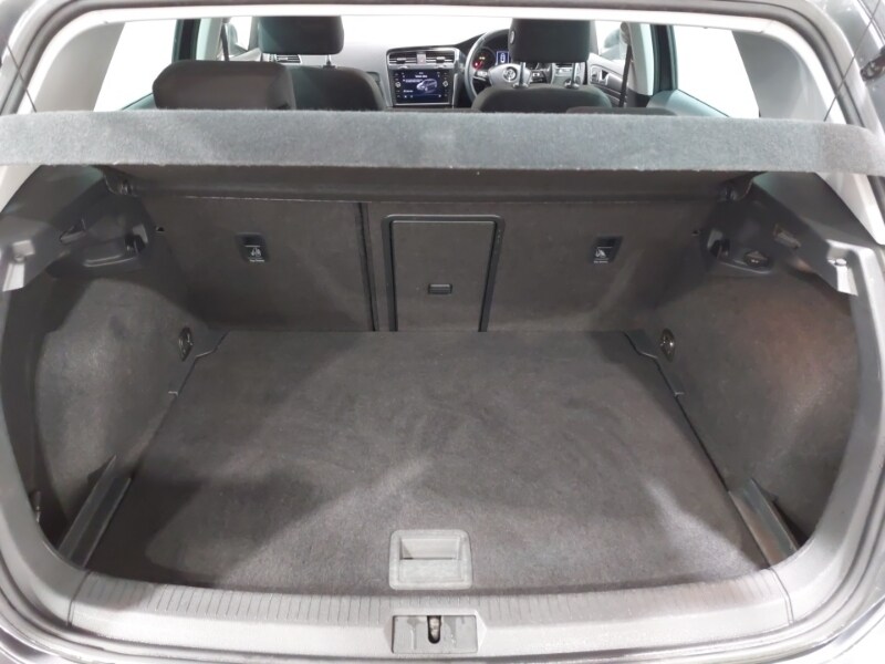 Used Volkswagen Golf 2019 for sale - 77716705: Photo 8