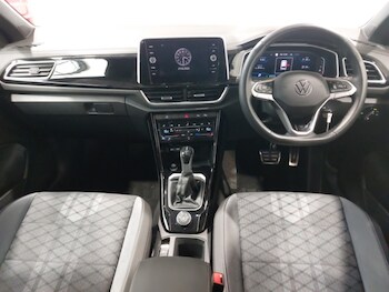 Used Volkswagen T-Roc 2023 for sale - 75695437: Photo