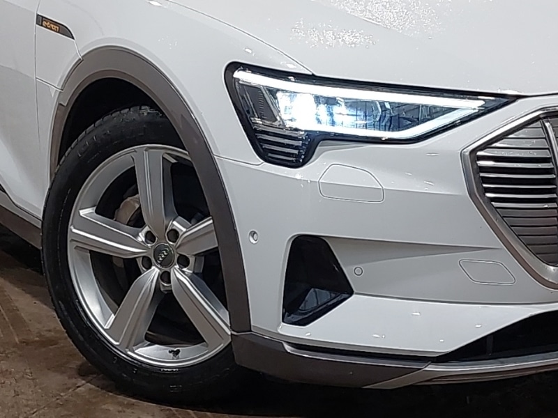 Used Audi e-tron 2020 for sale - 78225313: Photo 9