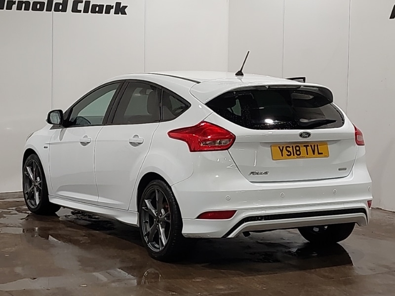 Used Ford Focus 2018 for sale - 76629328: Photo 3