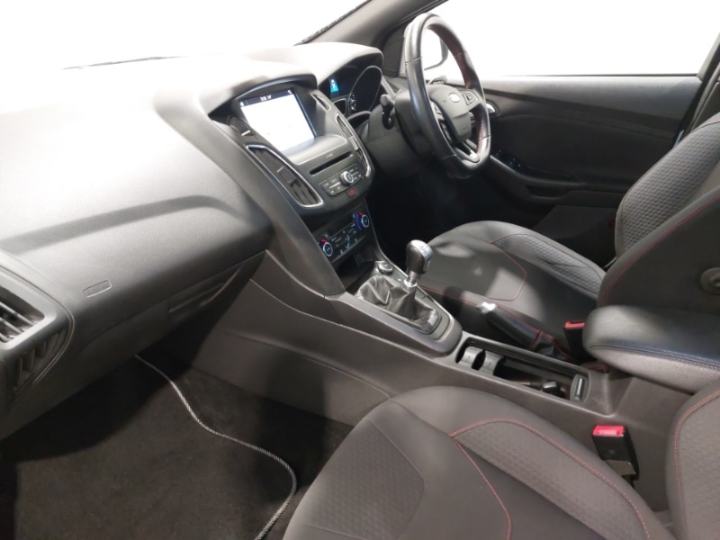Used Ford Focus 2018 for sale - 76629328: Photo 5