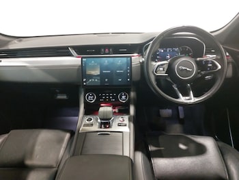 Used Jaguar F-Pace 2022 for sale - 76195236: Photo 2