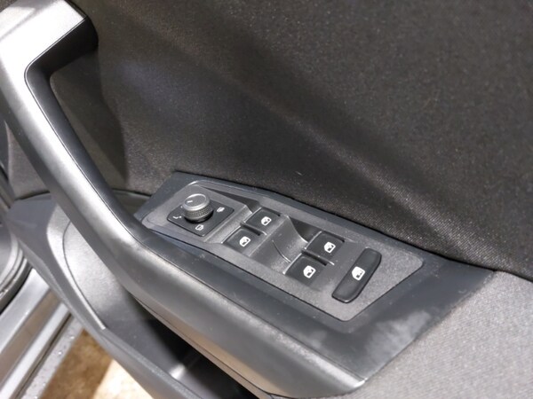 Used Volkswagen T-Roc 2021 for sale - 76233737: Photo 15