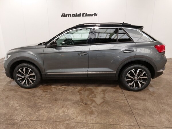 Used Volkswagen T-Roc 2021 for sale - 76233737: Photo 4