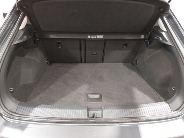Used Volkswagen T-Roc 2021 for sale - 76233737: Photo 8
