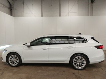 Used Skoda Superb 2024 for sale - 76058722: Photo 4