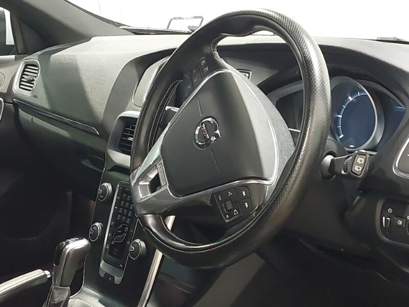 Used Volvo V40 2017 for sale - 77815781: Photo 16