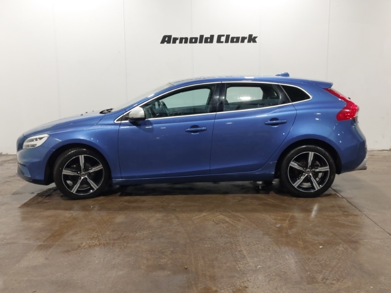 Used Volvo V40 2017 for sale - 77815781: Photo 4