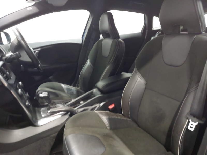 Used Volvo V40 2017 for sale - 77815781: Photo 5