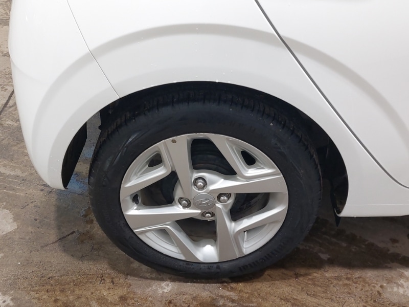 Used Hyundai i10 2023 for sale - 76639524: Photo 16