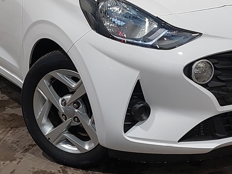 Used Hyundai i10 2023 for sale - 76639524: Photo 9