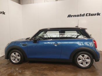 Used MINI Hatch 2023 for sale - 78976842: Photo
