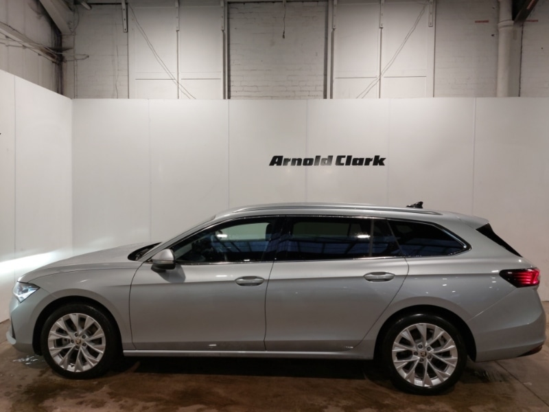 Used Skoda Superb 2024 for sale - 77656778: Photo 4