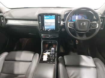 Used Volvo XC40 2024 for sale - 76108257: Photo 2