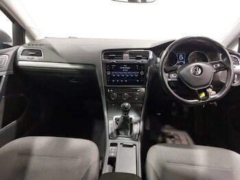 Used Volkswagen Golf 2020 for sale - 77644623: Photo