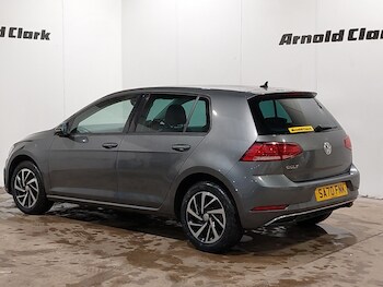 Used Volkswagen Golf 2020 for sale - 77644623: Photo