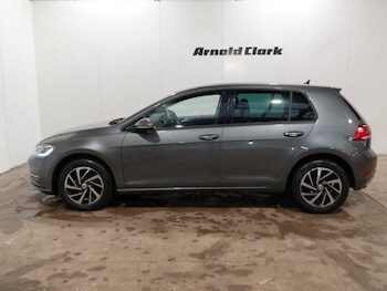 Used Volkswagen Golf 2020 for sale - 77644623: Photo