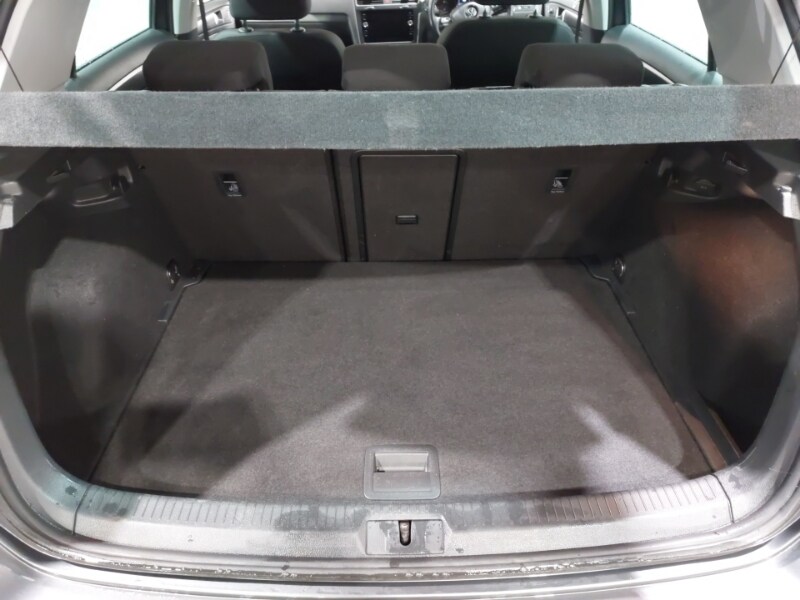 Used Volkswagen Golf 2020 for sale - 77644623: Photo 8