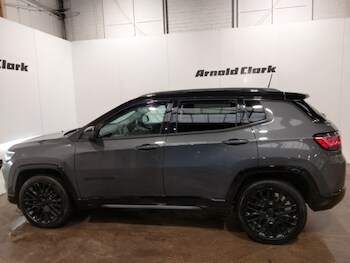 Used Jeep Compass 2024 for sale - 76471683: Photo