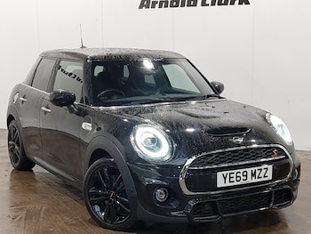 Used MINI Hatch 2019 for sale - 77889467: Photo