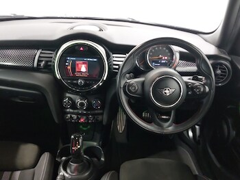 Used MINI Hatch 2019 for sale - 77889467: Photo